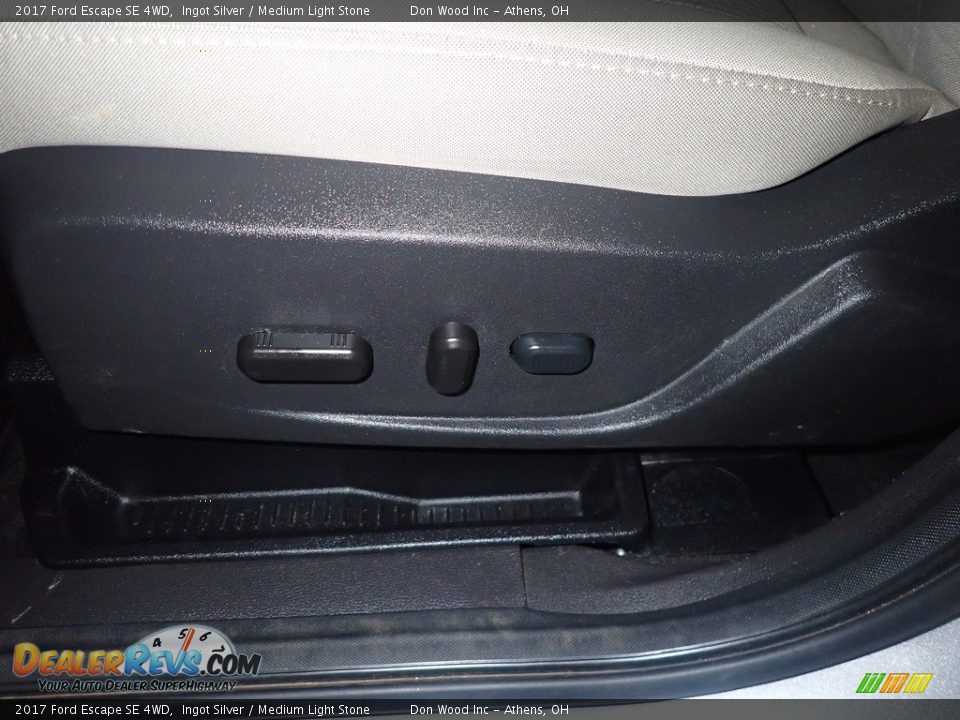 2017 Ford Escape SE 4WD Ingot Silver / Medium Light Stone Photo #24