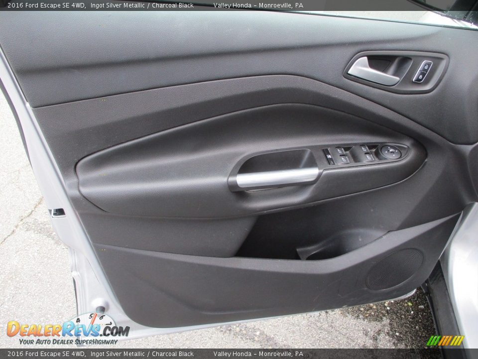 2016 Ford Escape SE 4WD Ingot Silver Metallic / Charcoal Black Photo #11
