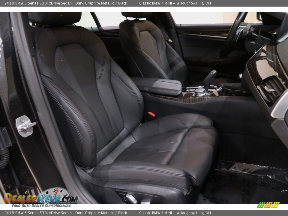 2018 BMW 5 Series 530i xDrive Sedan Dark Graphite Metallic / Black Photo #17