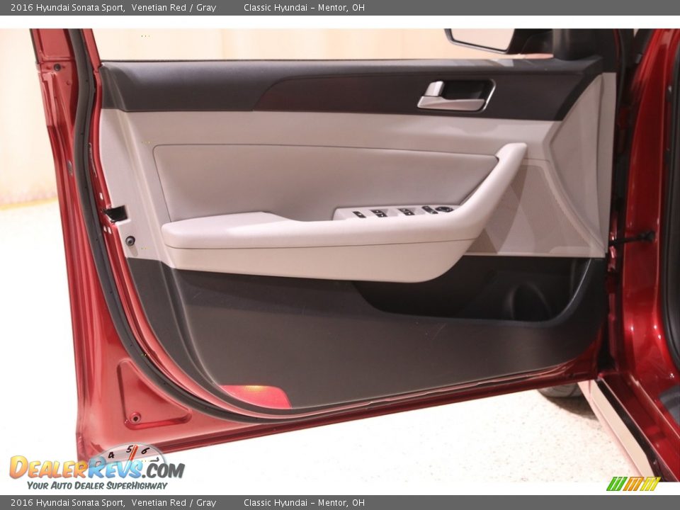 2016 Hyundai Sonata Sport Venetian Red / Gray Photo #4