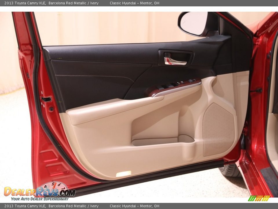 2013 Toyota Camry XLE Barcelona Red Metallic / Ivory Photo #4