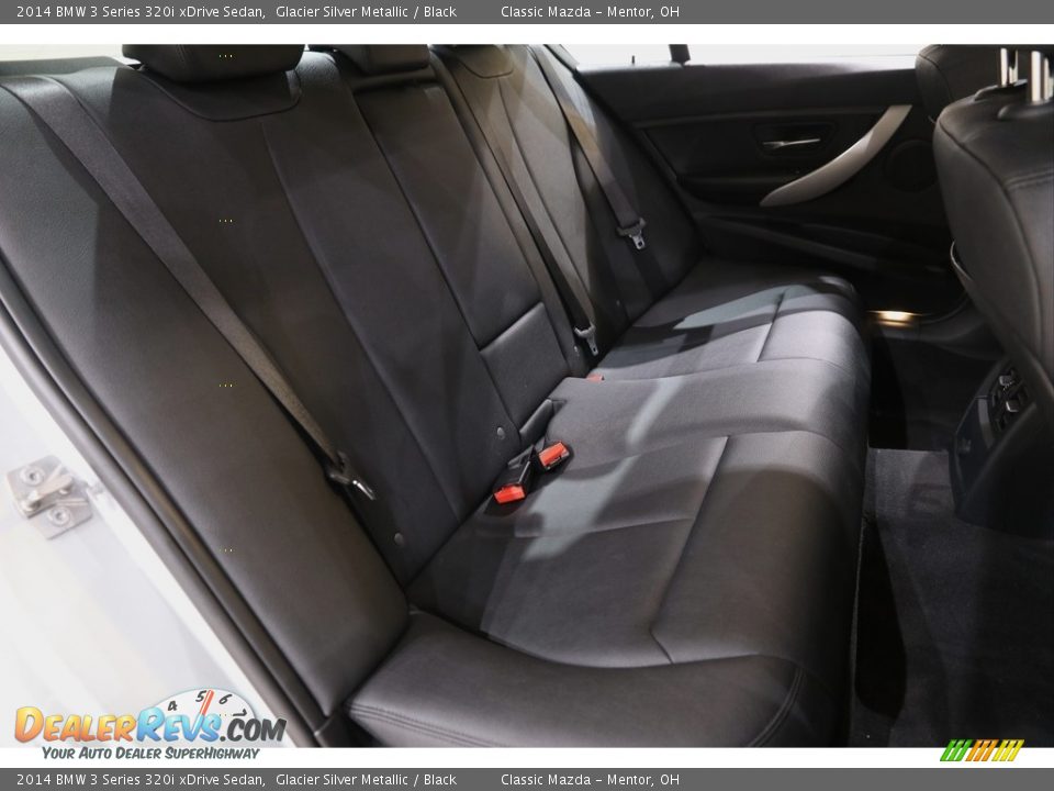 2014 BMW 3 Series 320i xDrive Sedan Glacier Silver Metallic / Black Photo #14