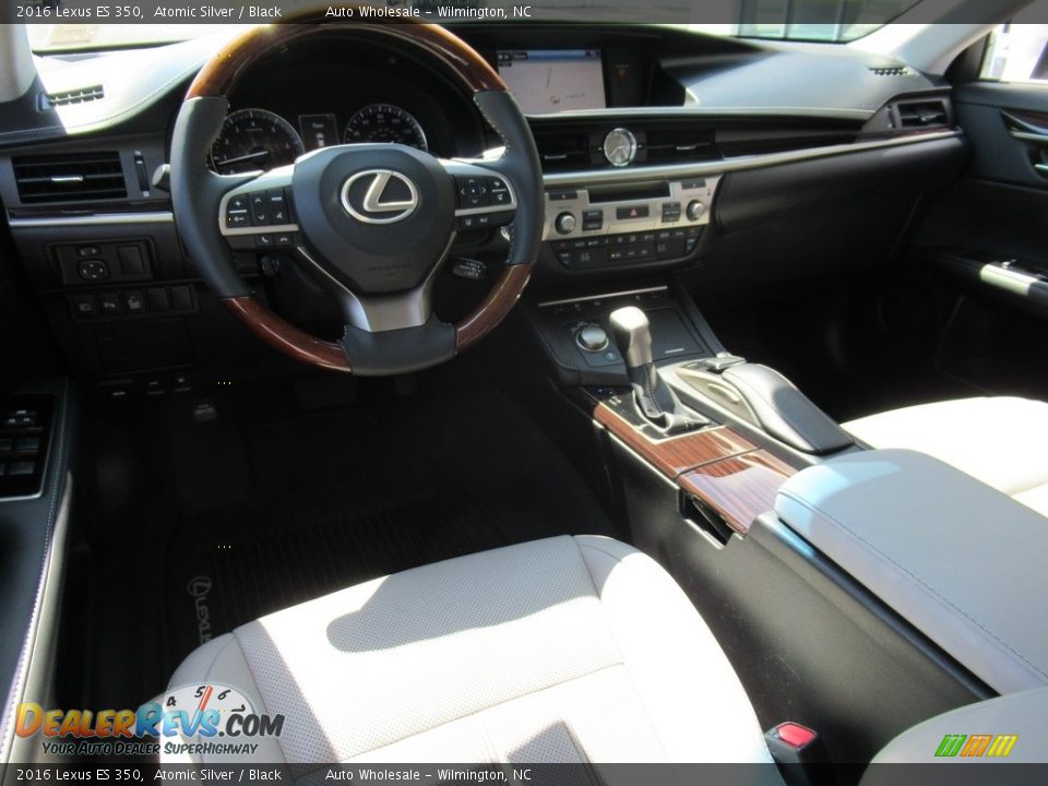 Front Seat of 2016 Lexus ES 350 Photo #14