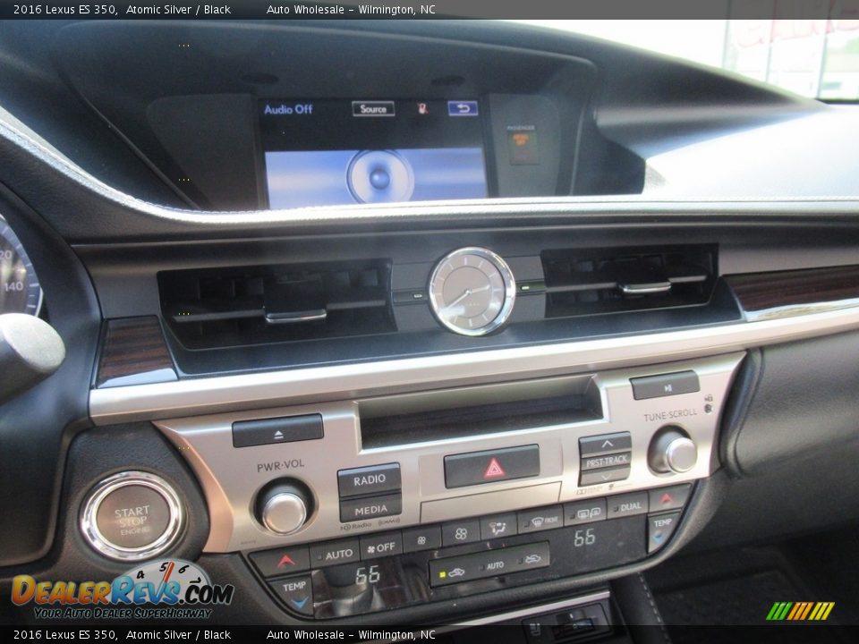 Controls of 2016 Lexus ES 350 Photo #17