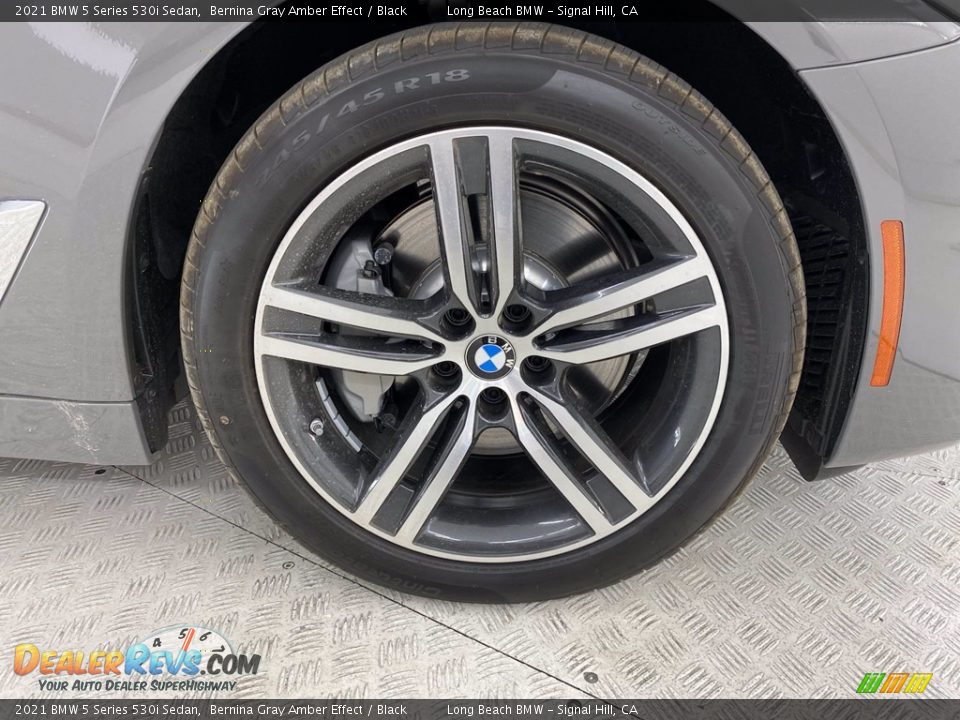 2021 BMW 5 Series 530i Sedan Wheel Photo #3