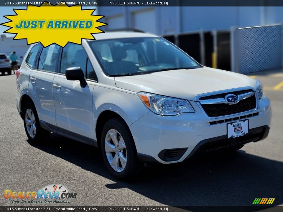 2016 Subaru Forester 2.5i Crystal White Pearl / Gray Photo #1