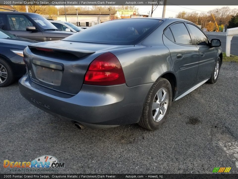 2005 Pontiac Grand Prix Sedan Graystone Metallic / Parchment/Dark Pewter Photo #3