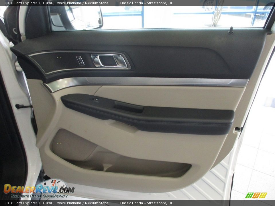 2018 Ford Explorer XLT 4WD White Platinum / Medium Stone Photo #14