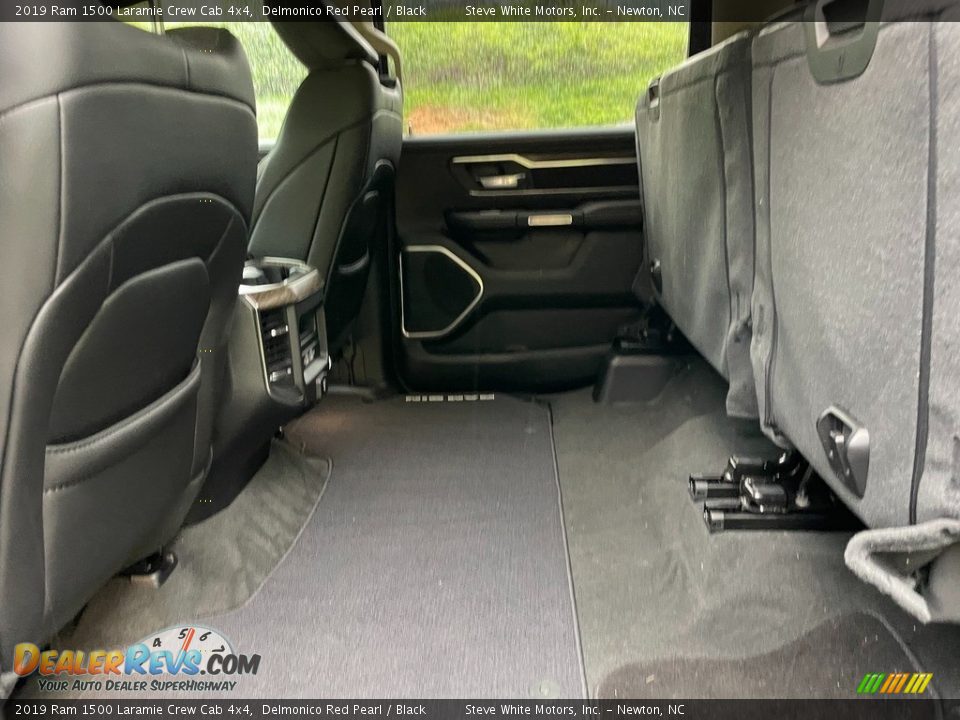2019 Ram 1500 Laramie Crew Cab 4x4 Delmonico Red Pearl / Black Photo #15