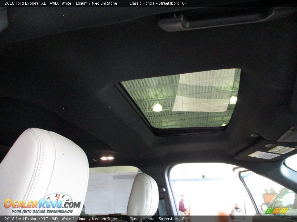 2018 Ford Explorer XLT 4WD White Platinum / Medium Stone Photo #17