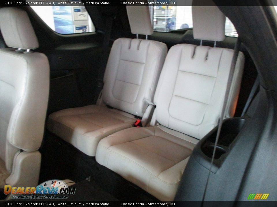 2018 Ford Explorer XLT 4WD White Platinum / Medium Stone Photo #27