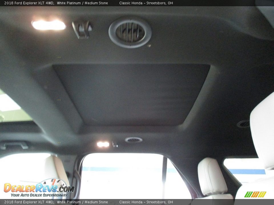 2018 Ford Explorer XLT 4WD White Platinum / Medium Stone Photo #28