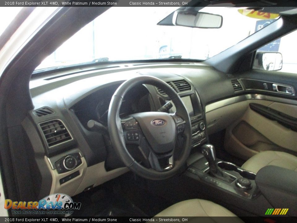 2018 Ford Explorer XLT 4WD White Platinum / Medium Stone Photo #30