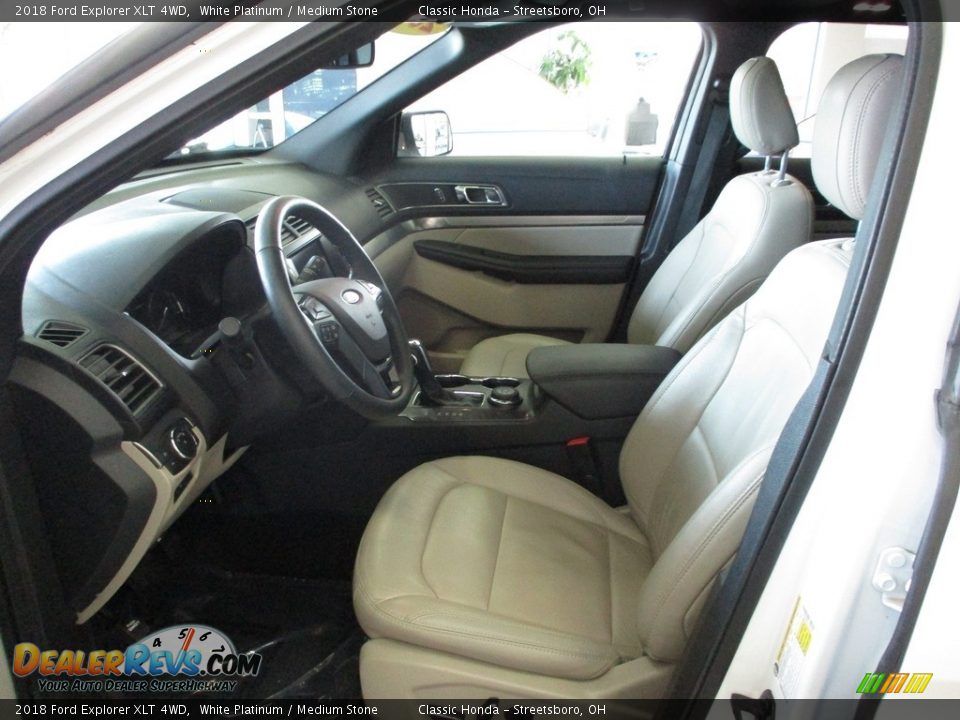 2018 Ford Explorer XLT 4WD White Platinum / Medium Stone Photo #31