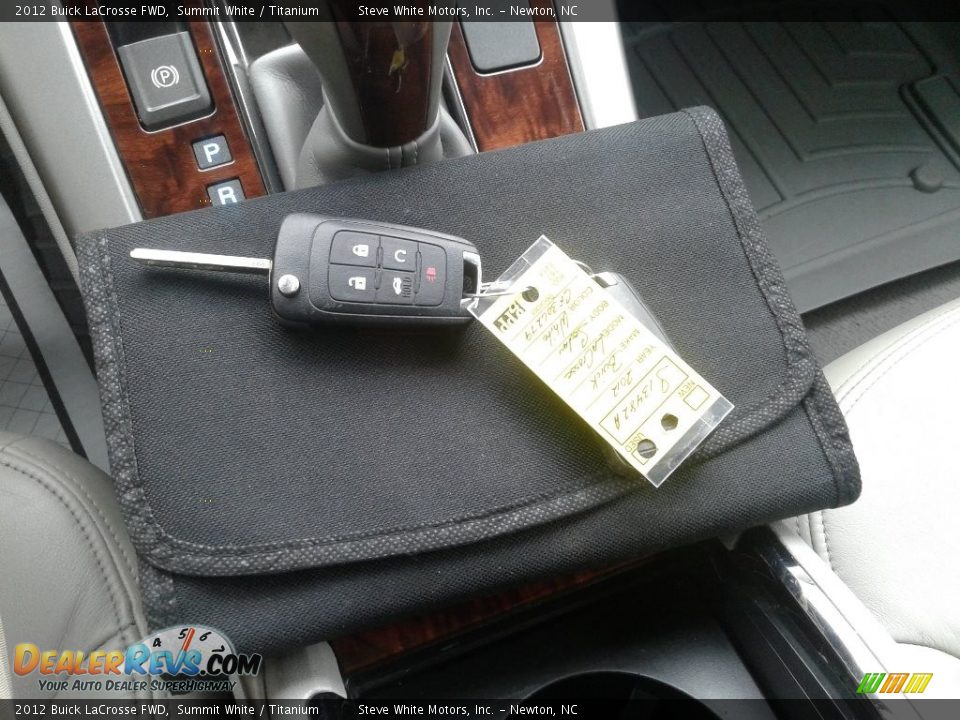 Keys of 2012 Buick LaCrosse FWD Photo #25