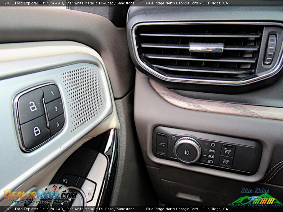 2021 Ford Explorer Platinum 4WD Star White Metallic Tri-Coat / Sandstone Photo #23