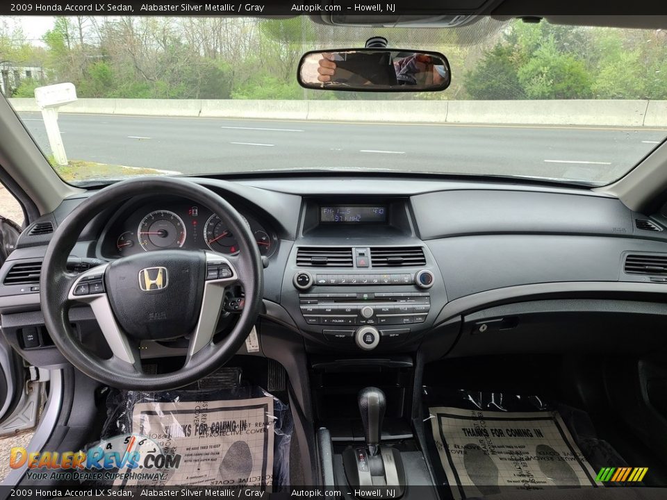 2009 Honda Accord LX Sedan Alabaster Silver Metallic / Gray Photo #12