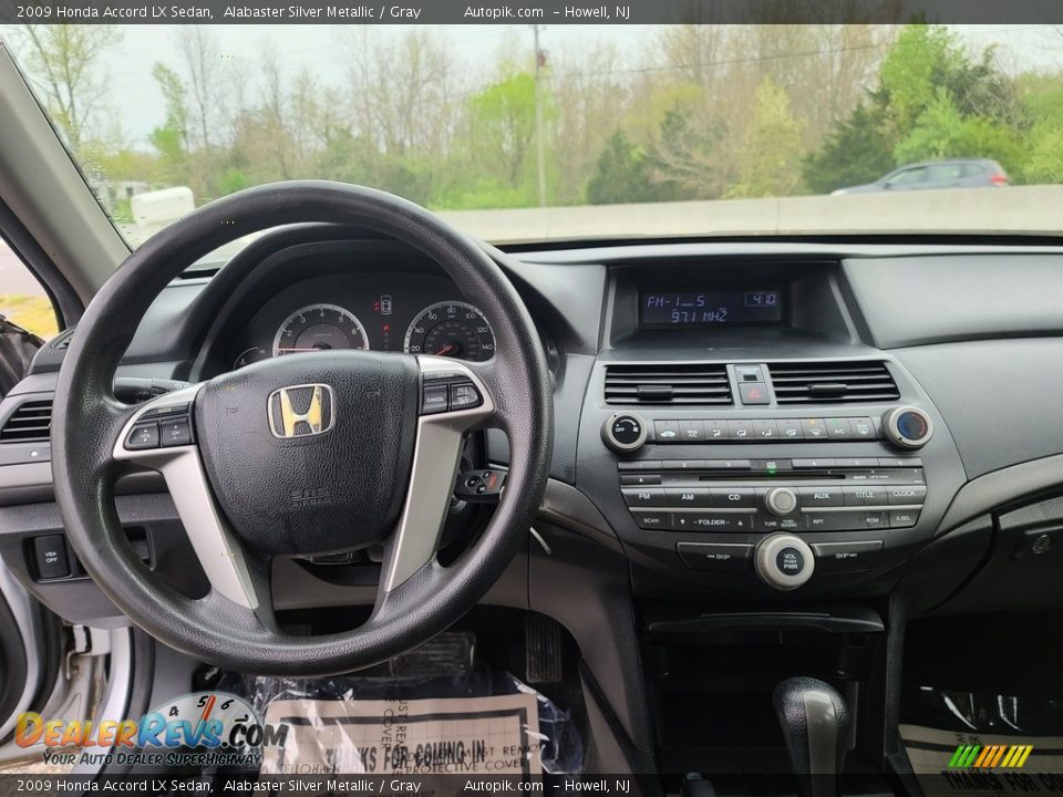 2009 Honda Accord LX Sedan Alabaster Silver Metallic / Gray Photo #13