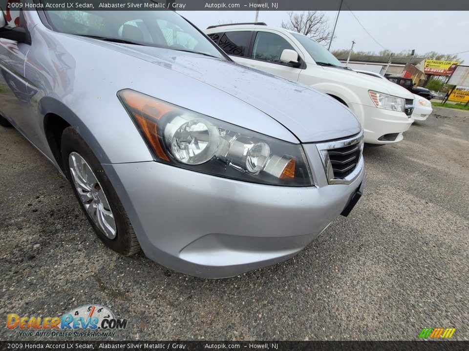 2009 Honda Accord LX Sedan Alabaster Silver Metallic / Gray Photo #20