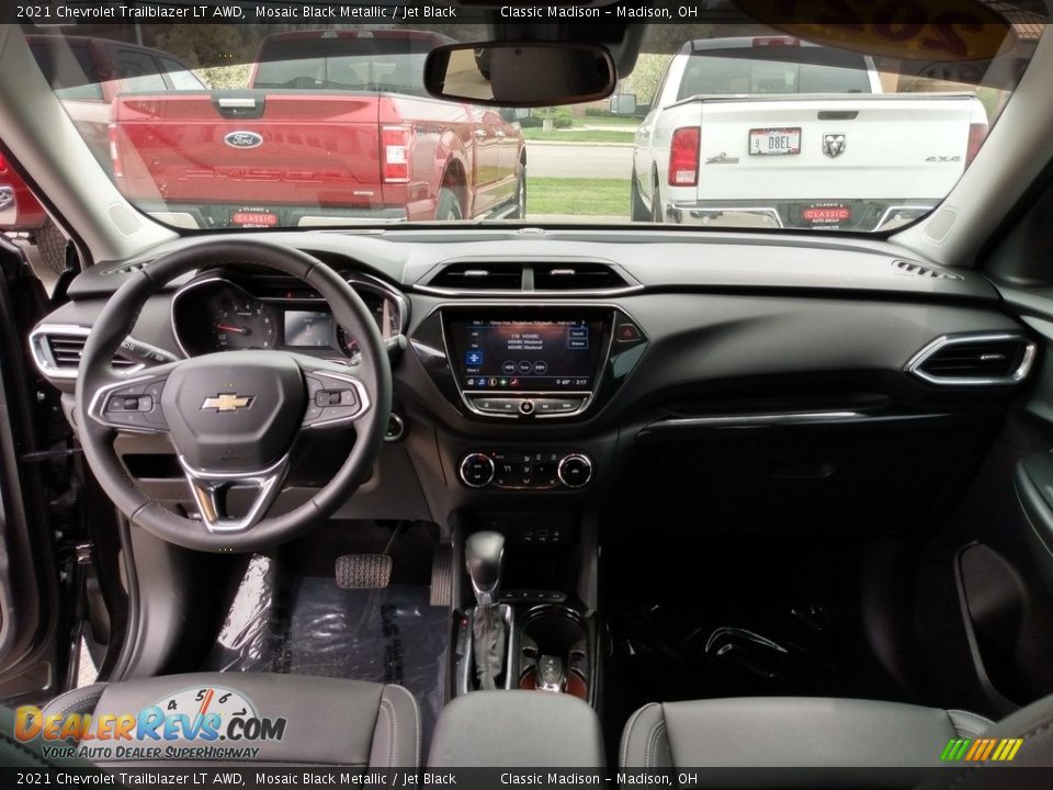 Dashboard of 2021 Chevrolet Trailblazer LT AWD Photo #11