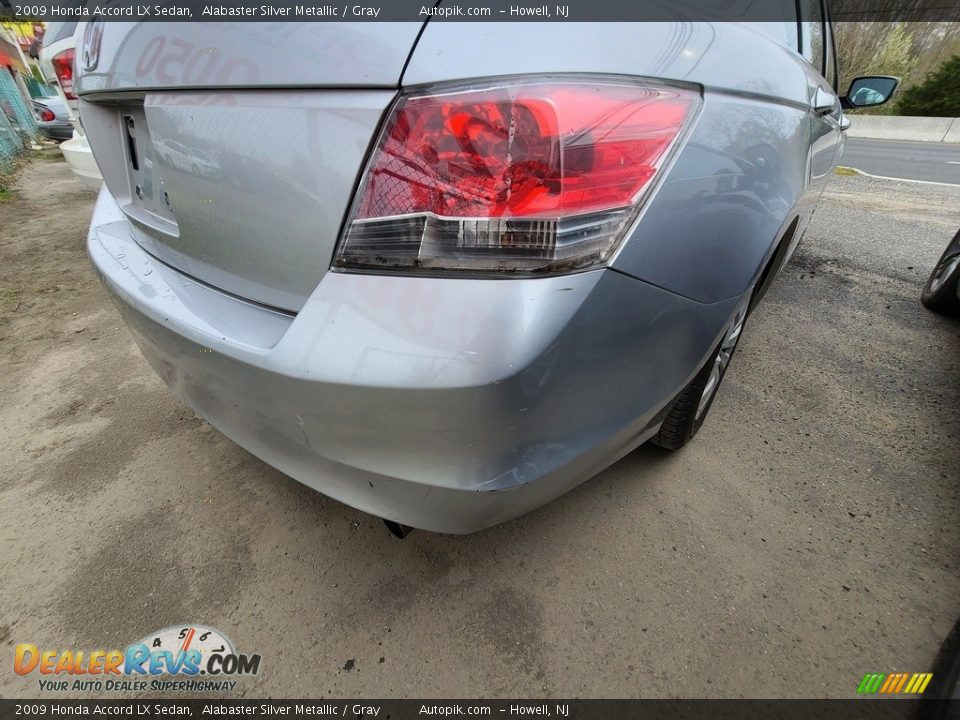 2009 Honda Accord LX Sedan Alabaster Silver Metallic / Gray Photo #23