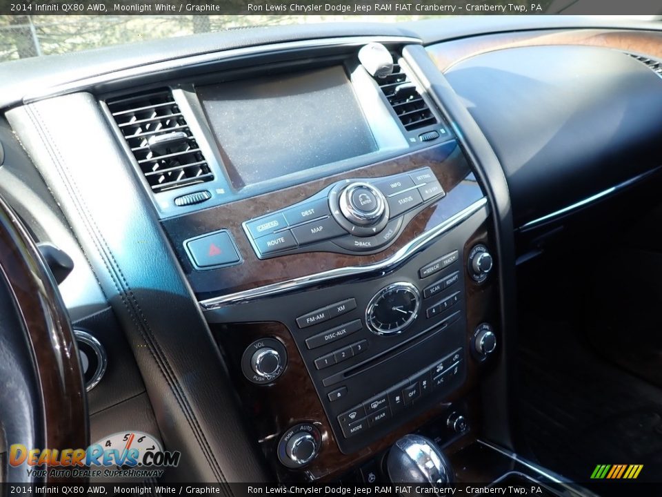 2014 Infiniti QX80 AWD Moonlight White / Graphite Photo #2