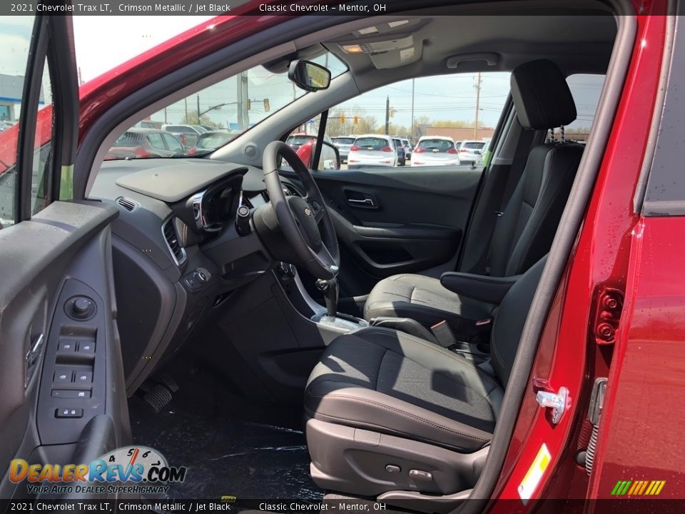 2021 Chevrolet Trax LT Crimson Metallic / Jet Black Photo #5