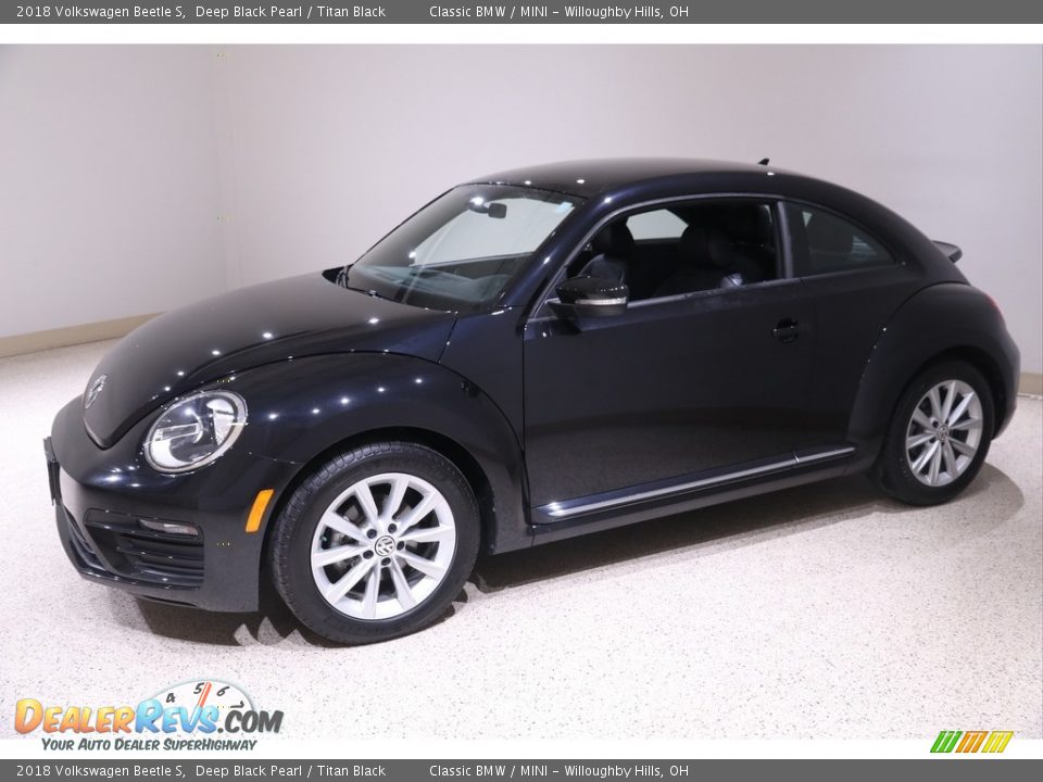 2018 Volkswagen Beetle S Deep Black Pearl / Titan Black Photo #3