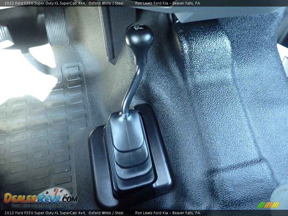 2013 Ford F350 Super Duty XL SuperCab 4x4 Shifter Photo #19