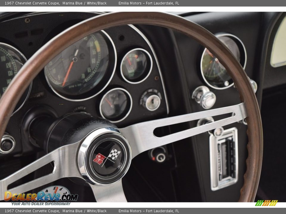 Controls of 1967 Chevrolet Corvette Coupe Photo #68