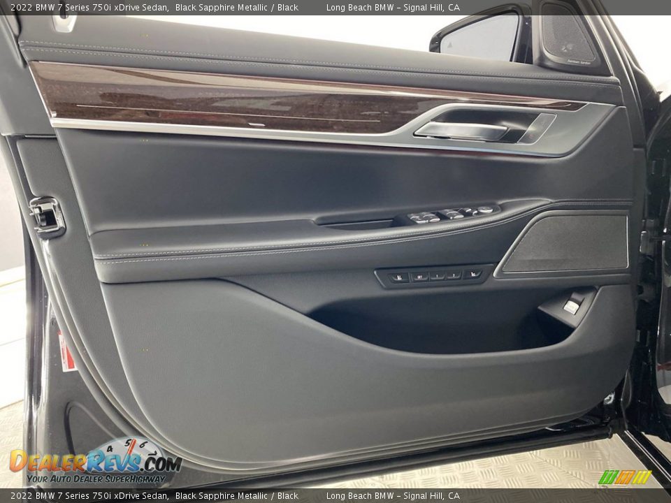 Door Panel of 2022 BMW 7 Series 750i xDrive Sedan Photo #10