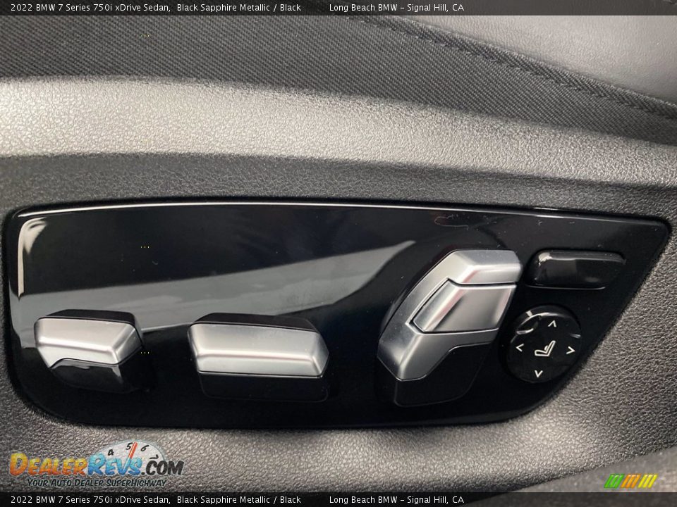 Controls of 2022 BMW 7 Series 750i xDrive Sedan Photo #11