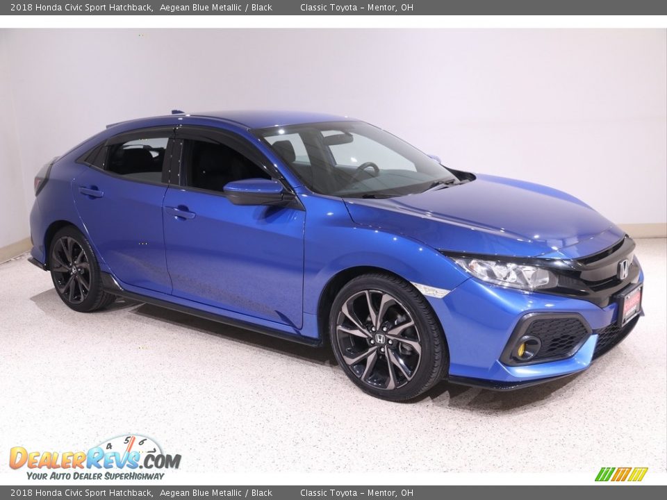 Front 3/4 View of 2018 Honda Civic Sport Hatchback Photo #1