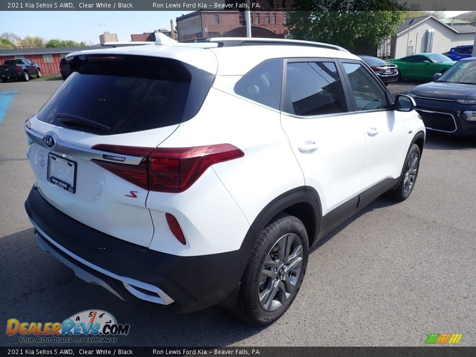 2021 Kia Seltos S AWD Clear White / Black Photo #2