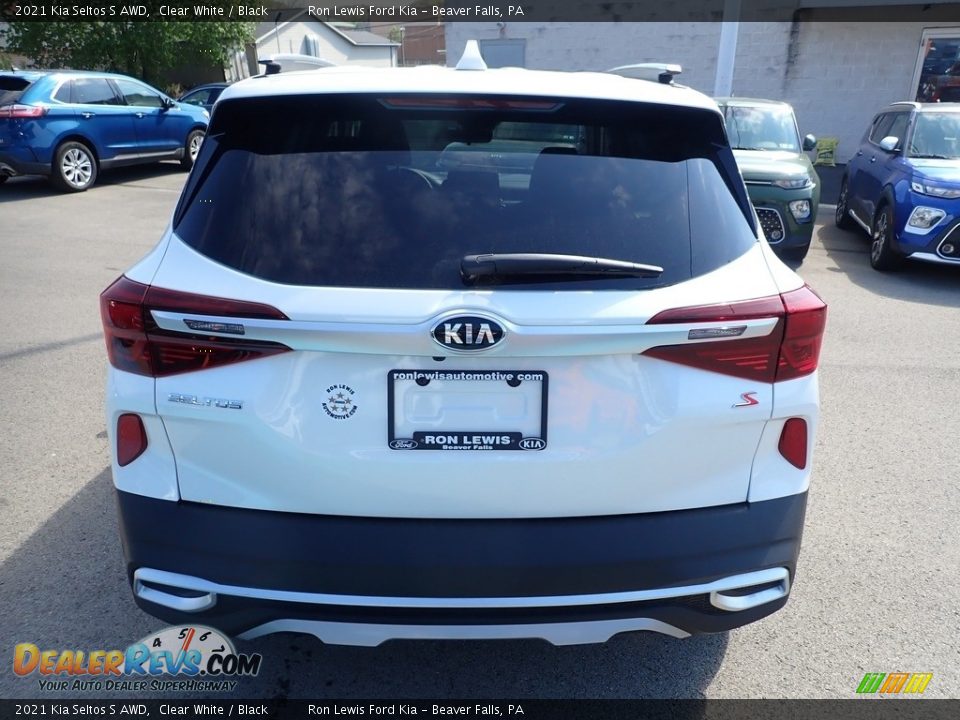 2021 Kia Seltos S AWD Clear White / Black Photo #8