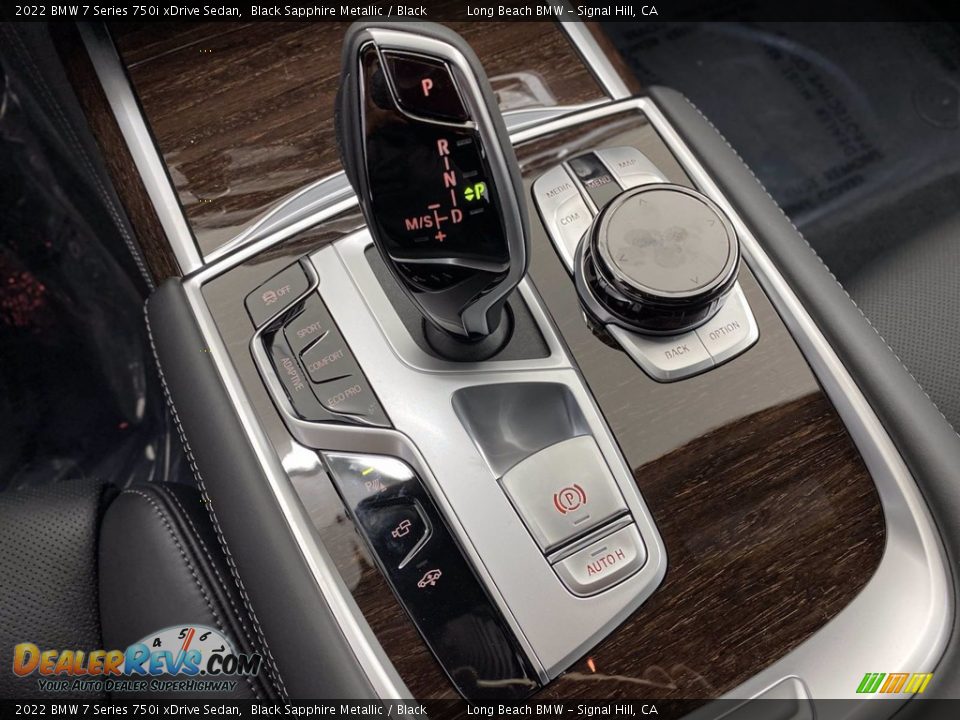 2022 BMW 7 Series 750i xDrive Sedan Shifter Photo #22