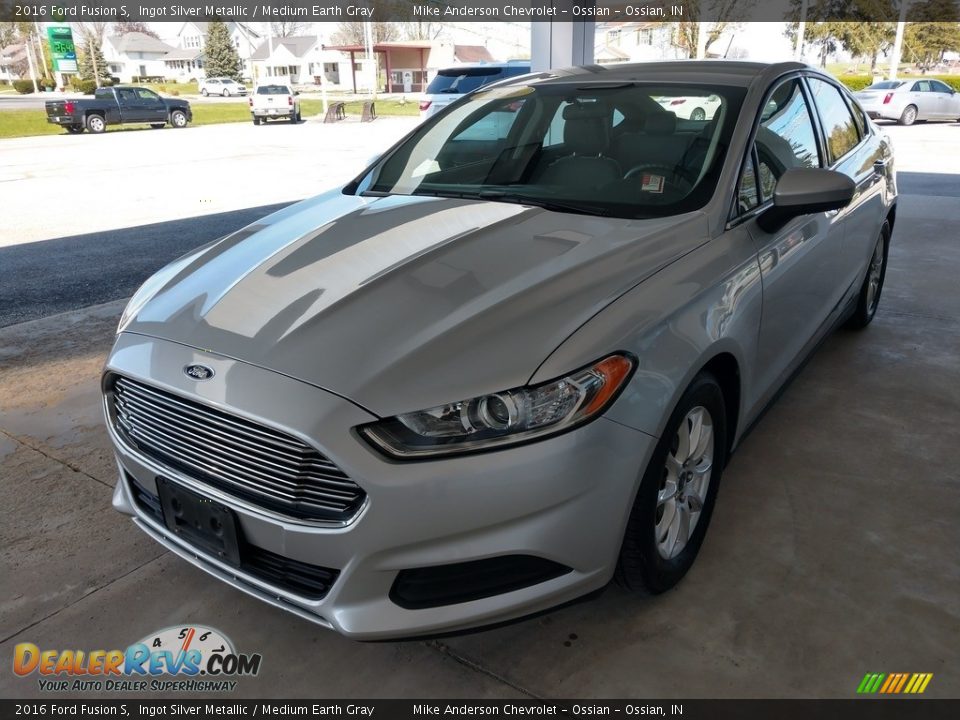 2016 Ford Fusion S Ingot Silver Metallic / Medium Earth Gray Photo #8