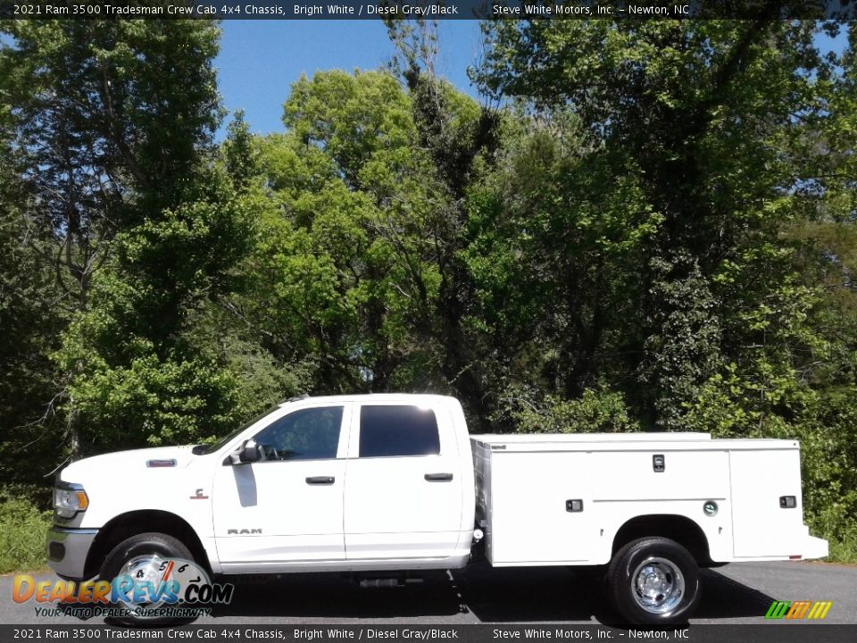 2021 Ram 3500 Tradesman Crew Cab 4x4 Chassis Bright White / Diesel Gray/Black Photo #1