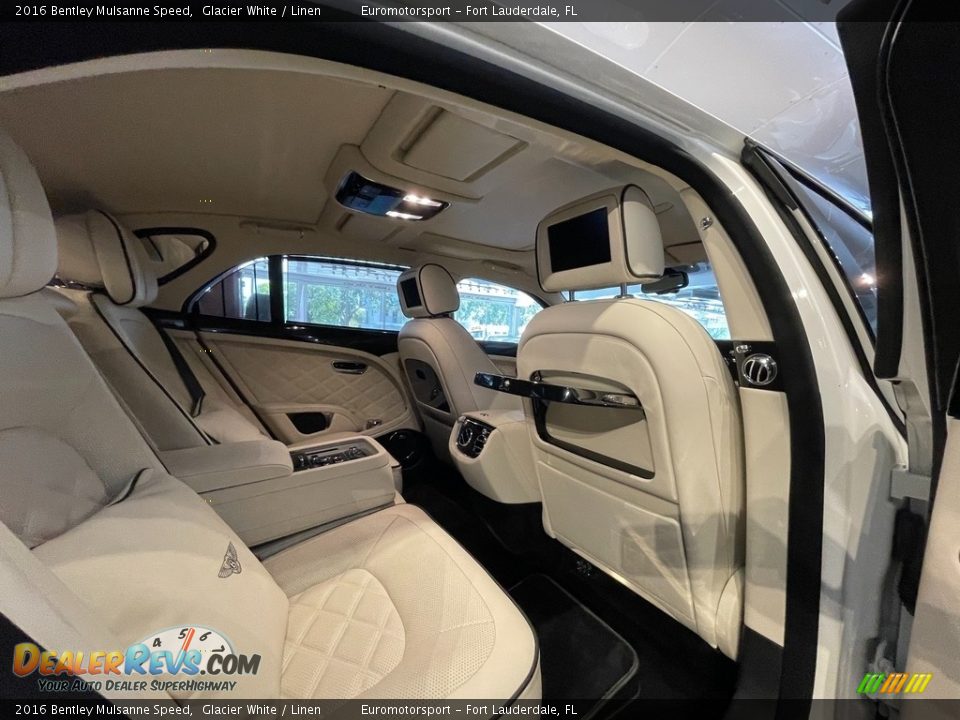 Rear Seat of 2016 Bentley Mulsanne Speed Photo #5