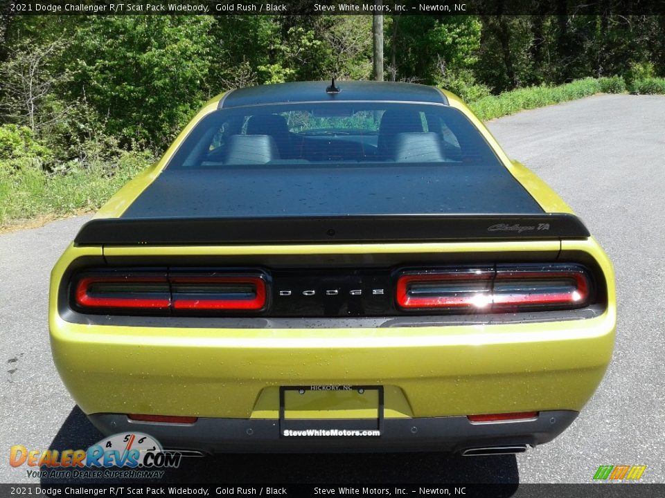 2021 Dodge Challenger R/T Scat Pack Widebody Gold Rush / Black Photo #7