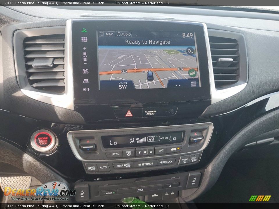 Controls of 2016 Honda Pilot Touring AWD Photo #18