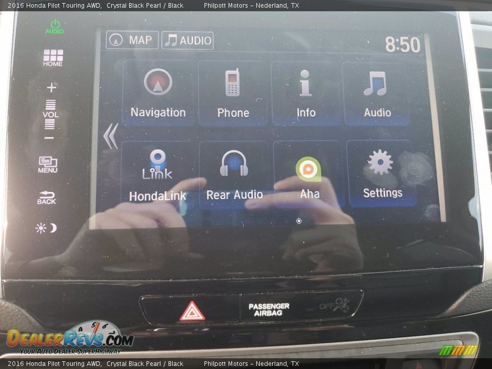 2016 Honda Pilot Touring AWD Crystal Black Pearl / Black Photo #19