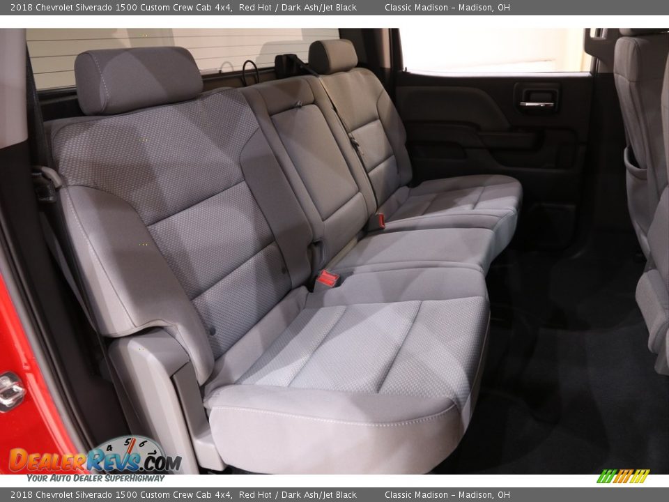 2018 Chevrolet Silverado 1500 Custom Crew Cab 4x4 Red Hot / Dark Ash/Jet Black Photo #14