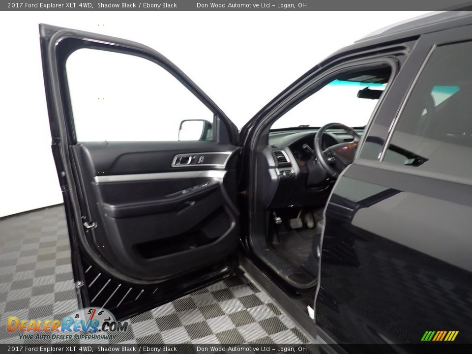 2017 Ford Explorer XLT 4WD Shadow Black / Ebony Black Photo #32
