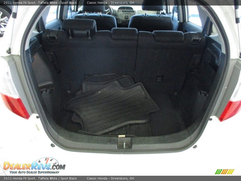 2011 Honda Fit Sport Taffeta White / Sport Black Photo #14