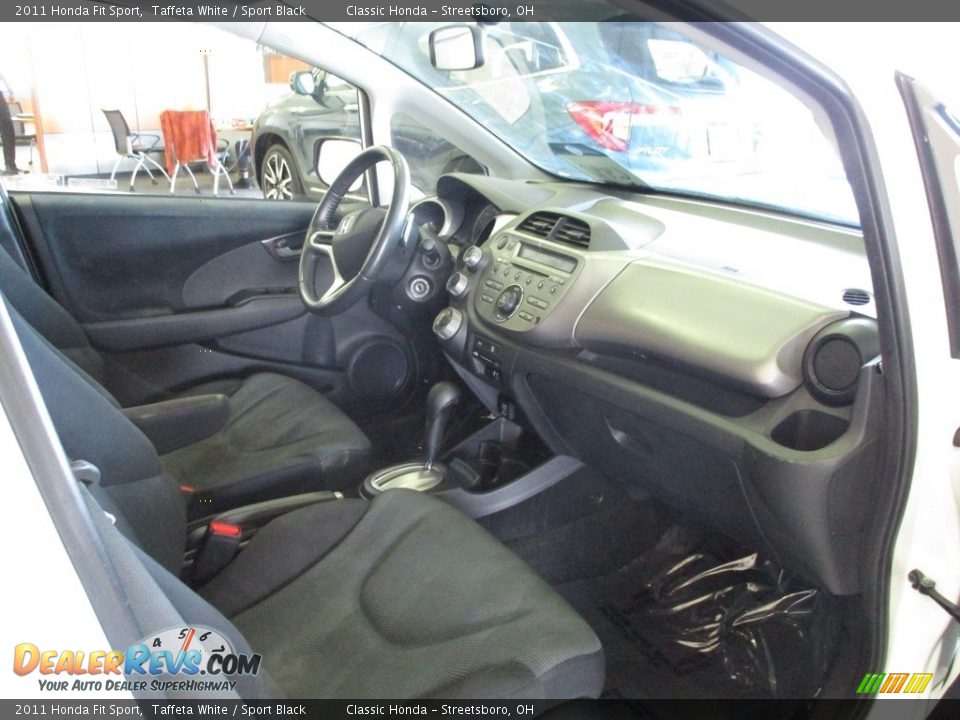 2011 Honda Fit Sport Taffeta White / Sport Black Photo #19