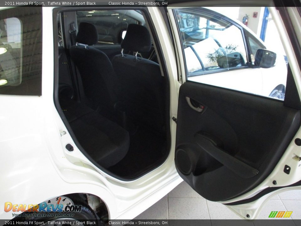 2011 Honda Fit Sport Taffeta White / Sport Black Photo #21