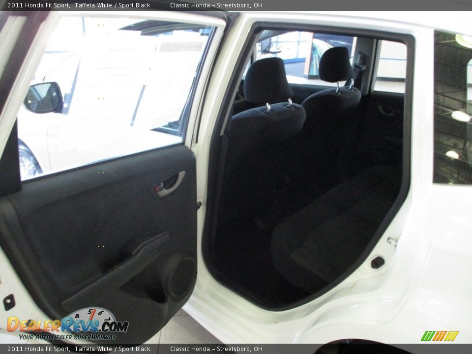 2011 Honda Fit Sport Taffeta White / Sport Black Photo #23