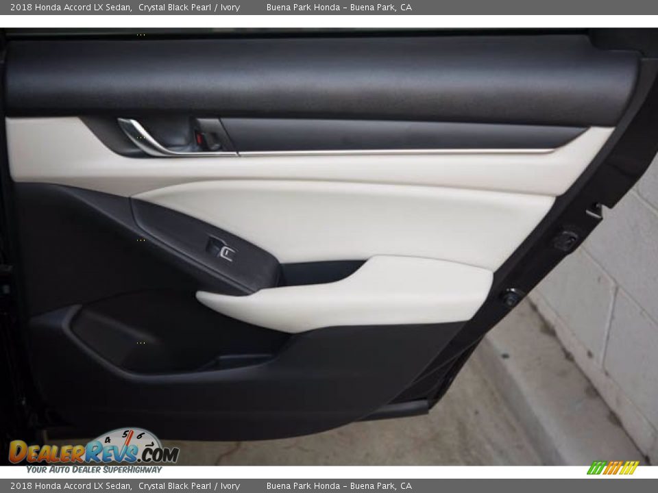 2018 Honda Accord LX Sedan Crystal Black Pearl / Ivory Photo #33