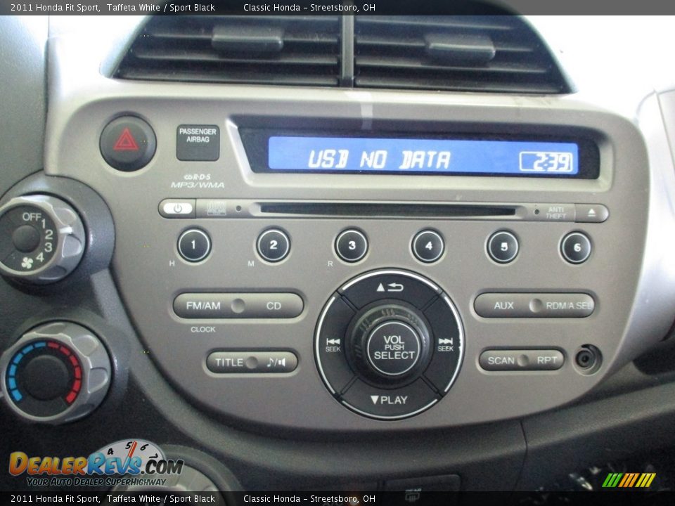 2011 Honda Fit Sport Taffeta White / Sport Black Photo #31